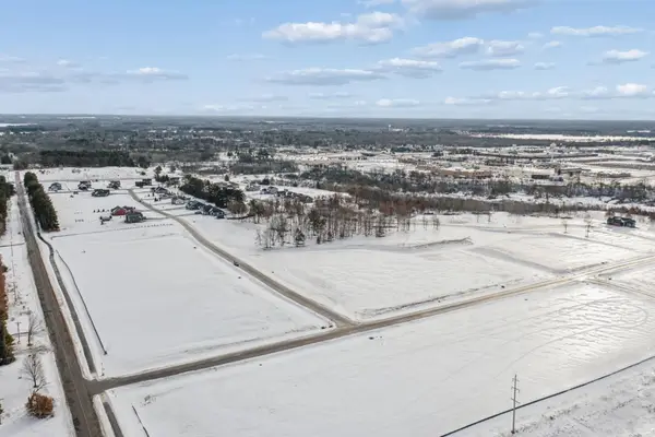 39176 Everton Avenue, North Branch, MN 55056