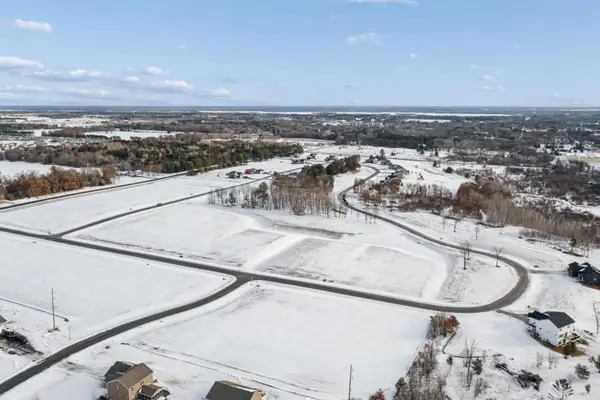 39016 Everton Avenue, North Branch, MN 55056