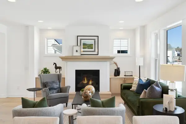 6220 134th Street N, Hugo, MN 55038