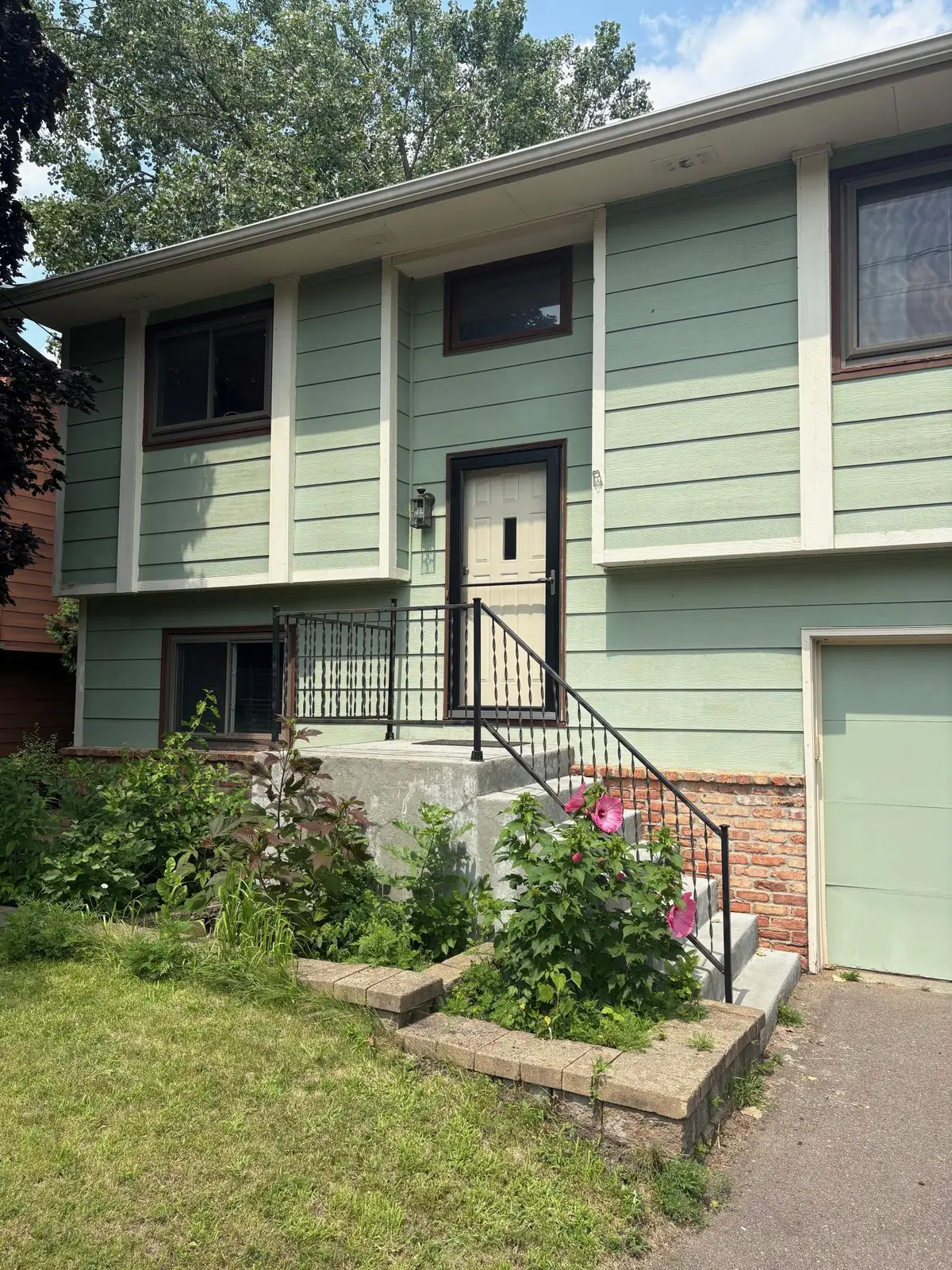 16826 Excelsior Boulevard, Minnetonka, MN 55345 - Image #1