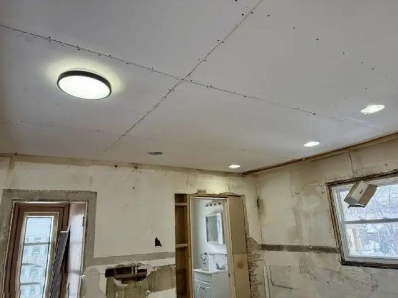 922 S 5th Avenue, Virginia, MN 55792 - #3