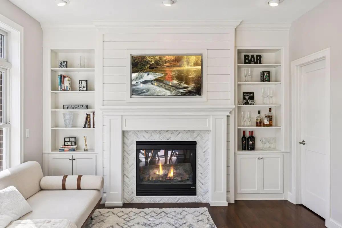 336 Spring Street, Saint Paul, MN 55102 - #1