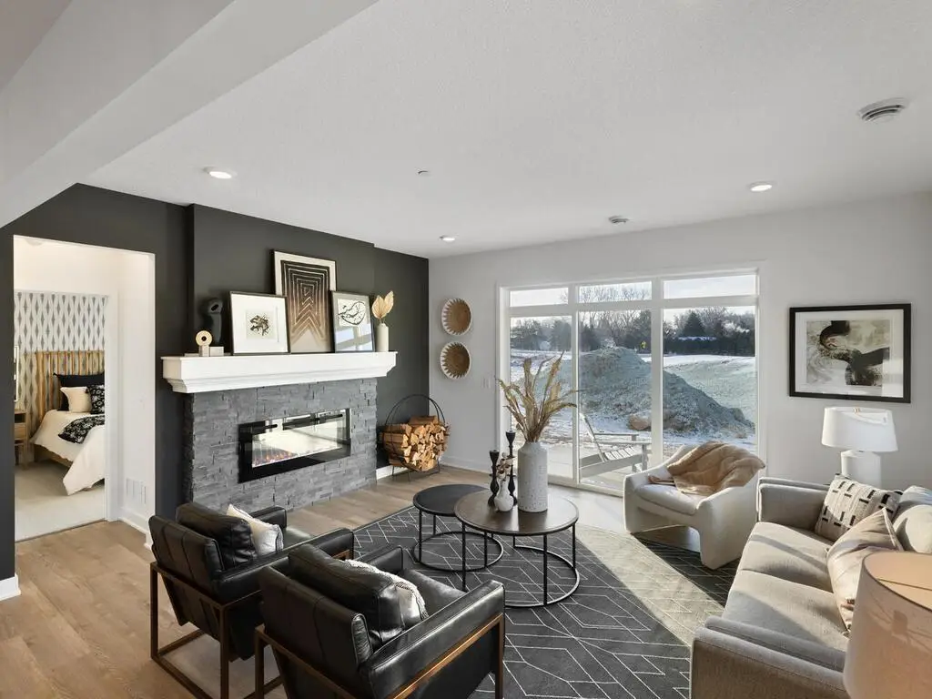 13761 Hollybrook Circle, Apple Valley, MN 55124 - #1