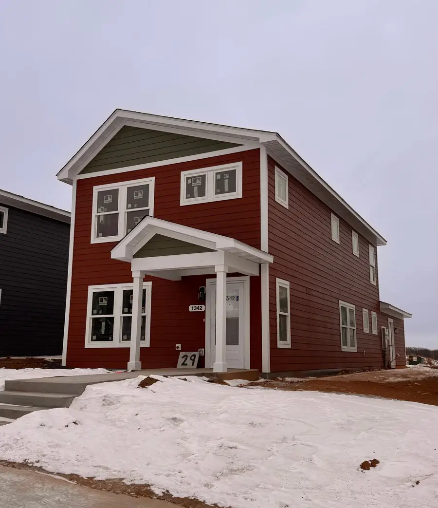 1342 Winthrop Street N, Saint Paul, MN 55119 - #2