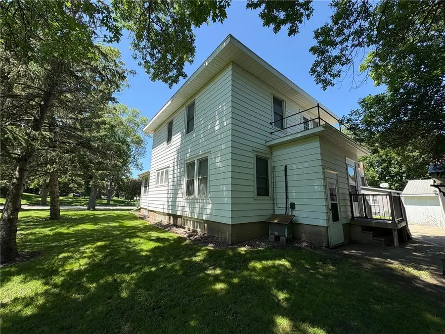 201 3rd Street Se, Renville, MN 56284 - #3