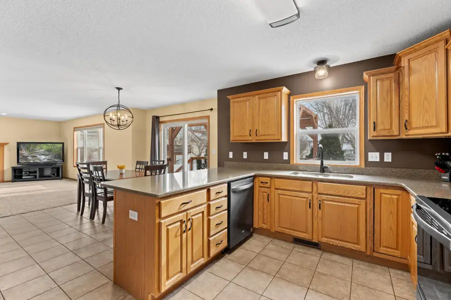 4636 White Pine Place Nw, Rochester, MN 55901 - Image #2