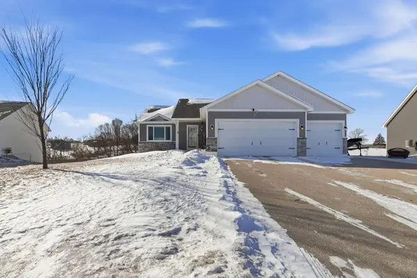 917 Mulberry Avenue Ne, Montgomery, MN 56069