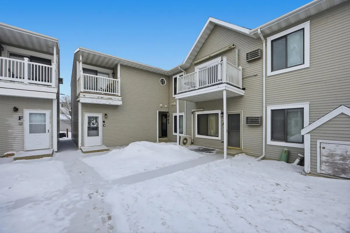 3305 15th Avenue S #D, Fargo, ND 58103 - #1