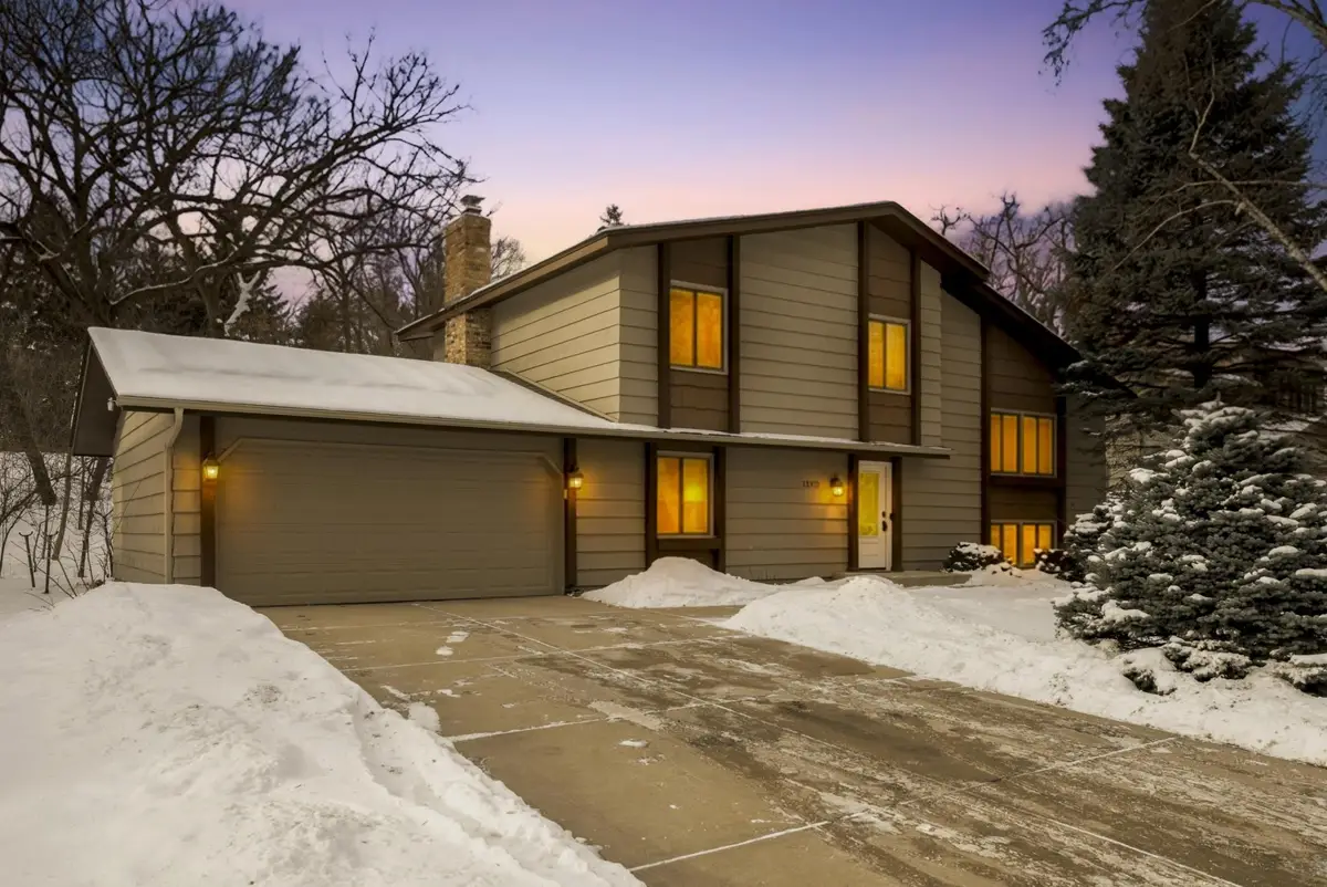 13312 Lakeview Drive, Burnsville, MN 55337 - Image #1
