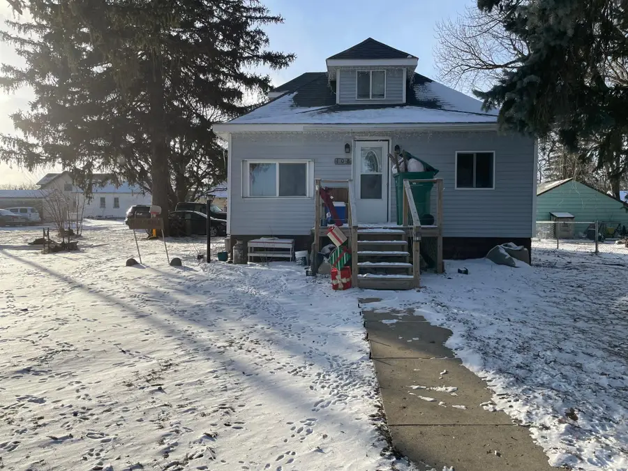 108 N West Street, Ceylon, MN 56121 - #2