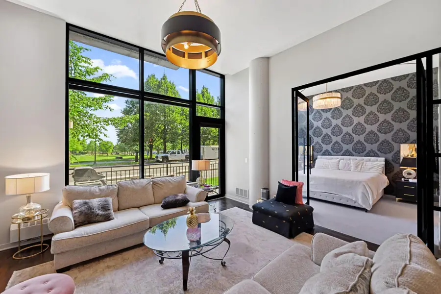 215 10th Avenue S #112, Minneapolis, MN 55415 - Image #3