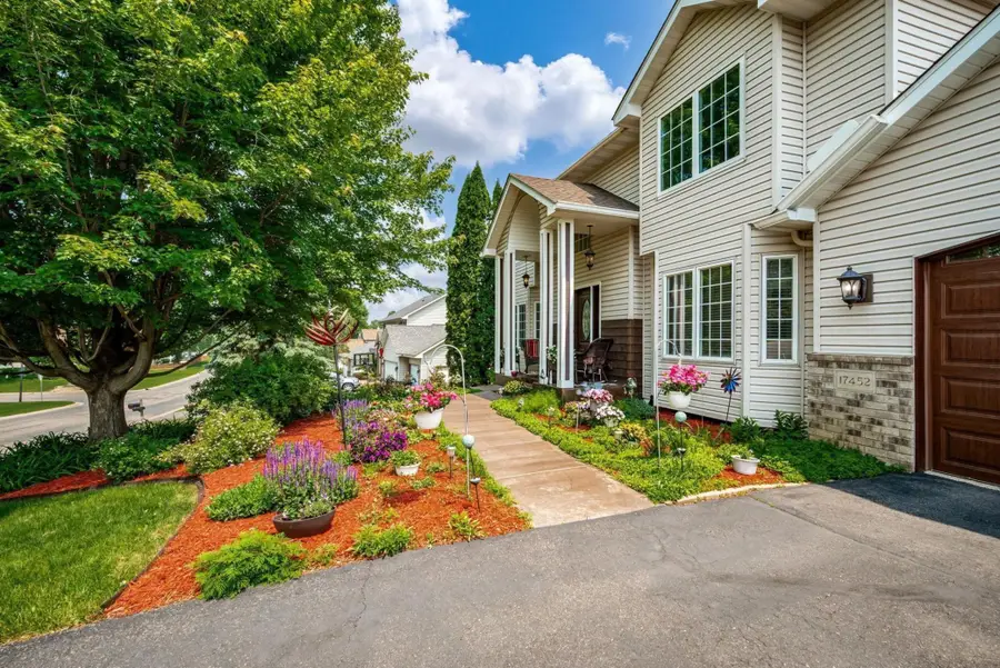 17452 Hibiscus Avenue, Lakeville, MN 55044 - #2