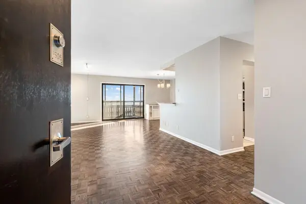 410 Groveland Avenue #1605, Minneapolis, MN 55403