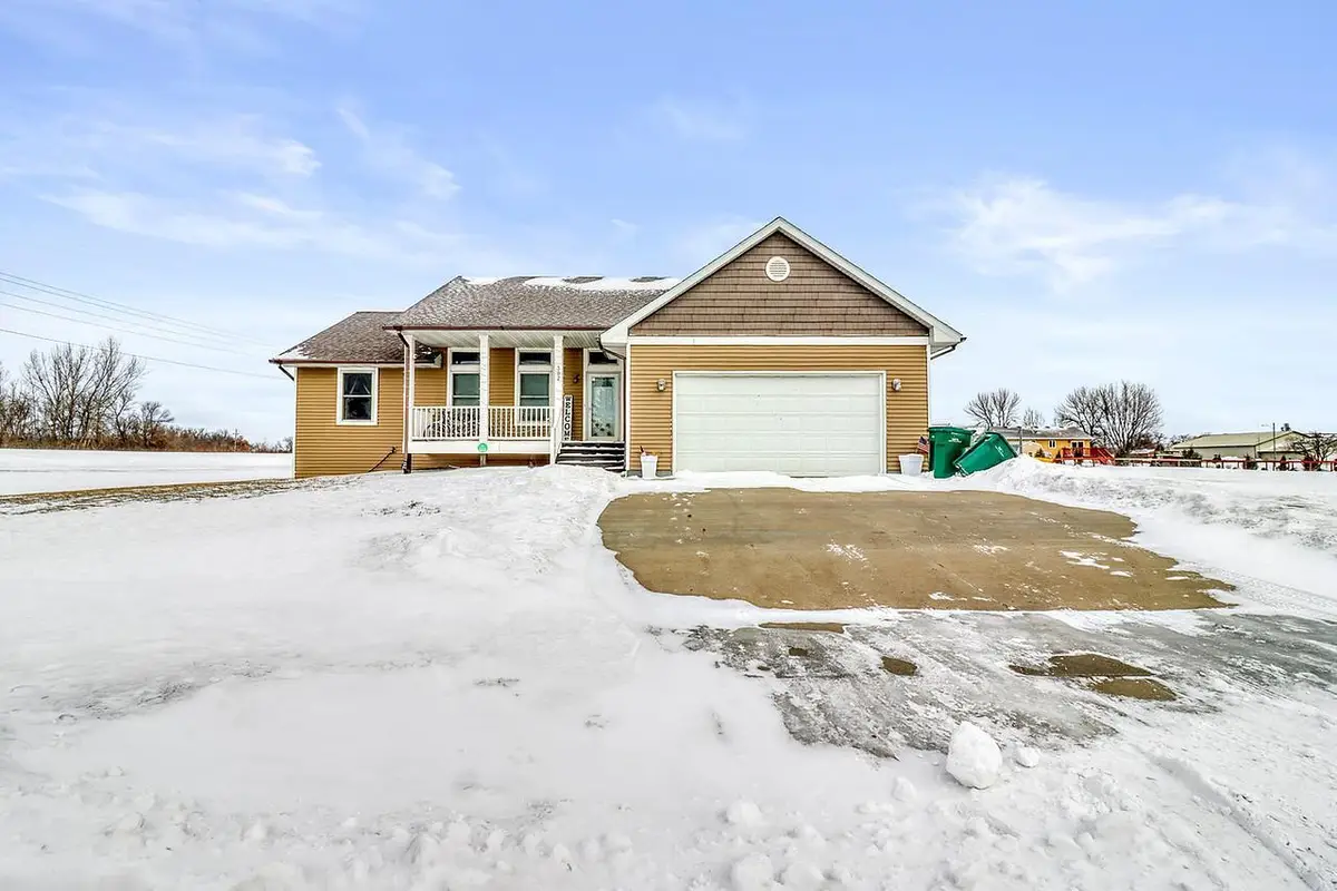 302 Chicago Avenue, Breckenridge, MN 56520 - #1