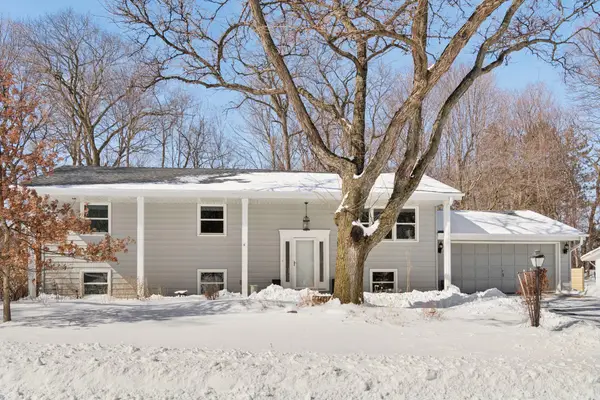 4220 Winchester Court, Minnetonka, MN 55345