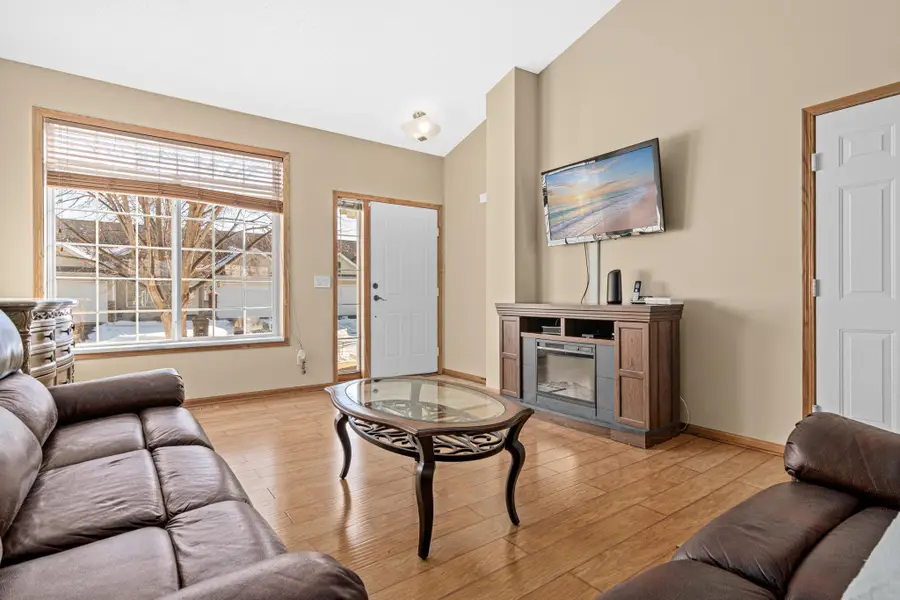 416 Creekside Drive, Buffalo, MN 55313 - Image #3