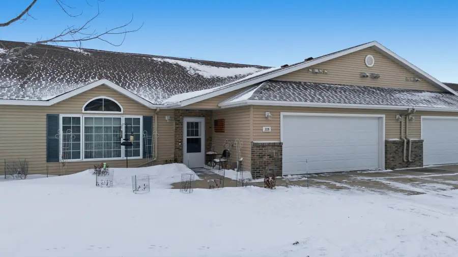 328 30th Street N, Moorhead, MN 56560 - #2