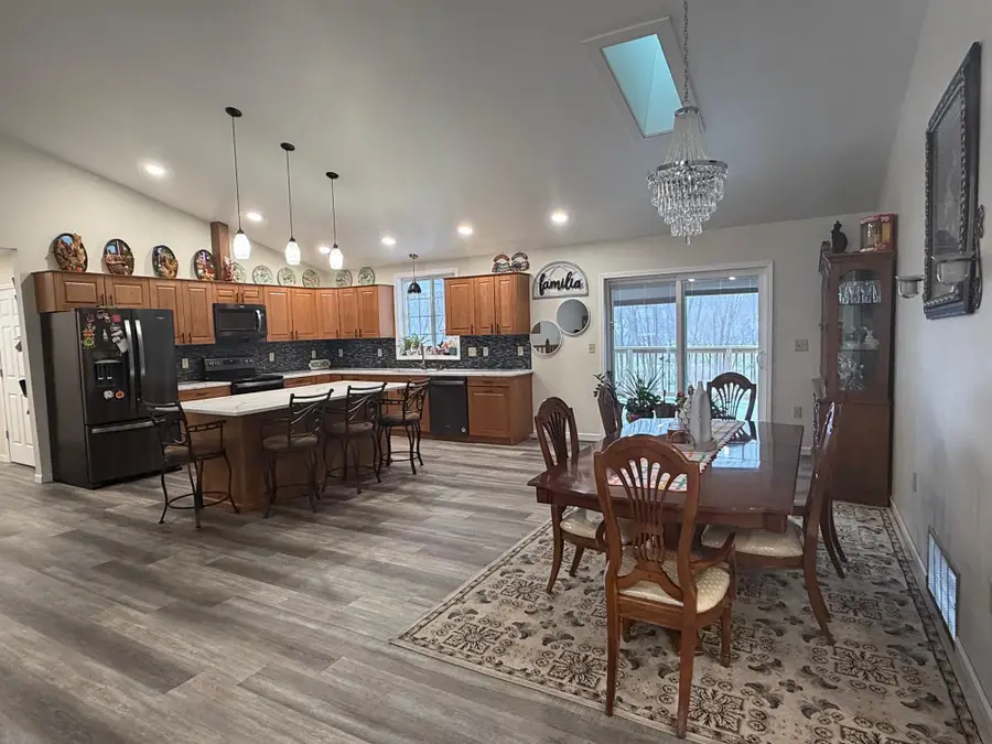 208 S Delaware Court, Fulda, MN 56131 - Image #2