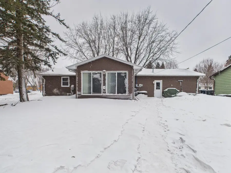 1118 Park Lane, Morris, MN 56267 - Image #2