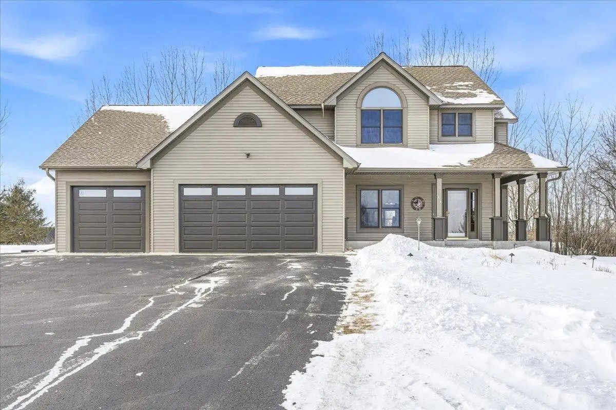 1654 Waters Edge Drive, New Richmond, WI 54017 - #1