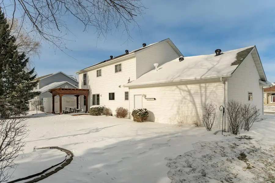 1310 Lone Pine Drive Sw, Rochester, MN 55902 - Image #2