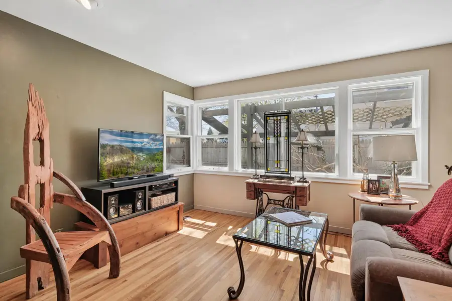 5929 Queen Avenue S, Minneapolis, MN 55410 - #3