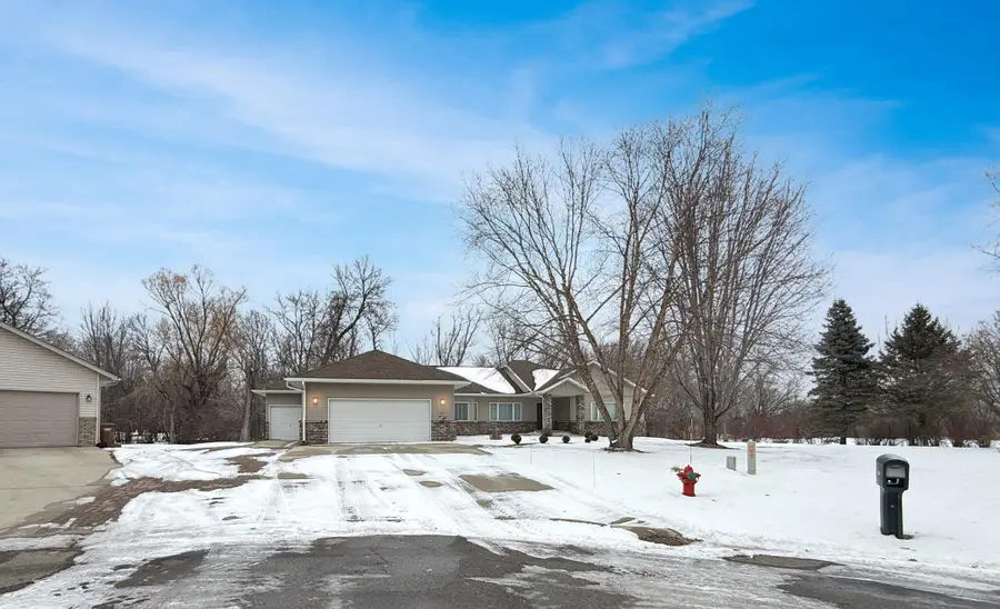 304 Lynsee Lane, Montevideo, MN 56265 - Image #2
