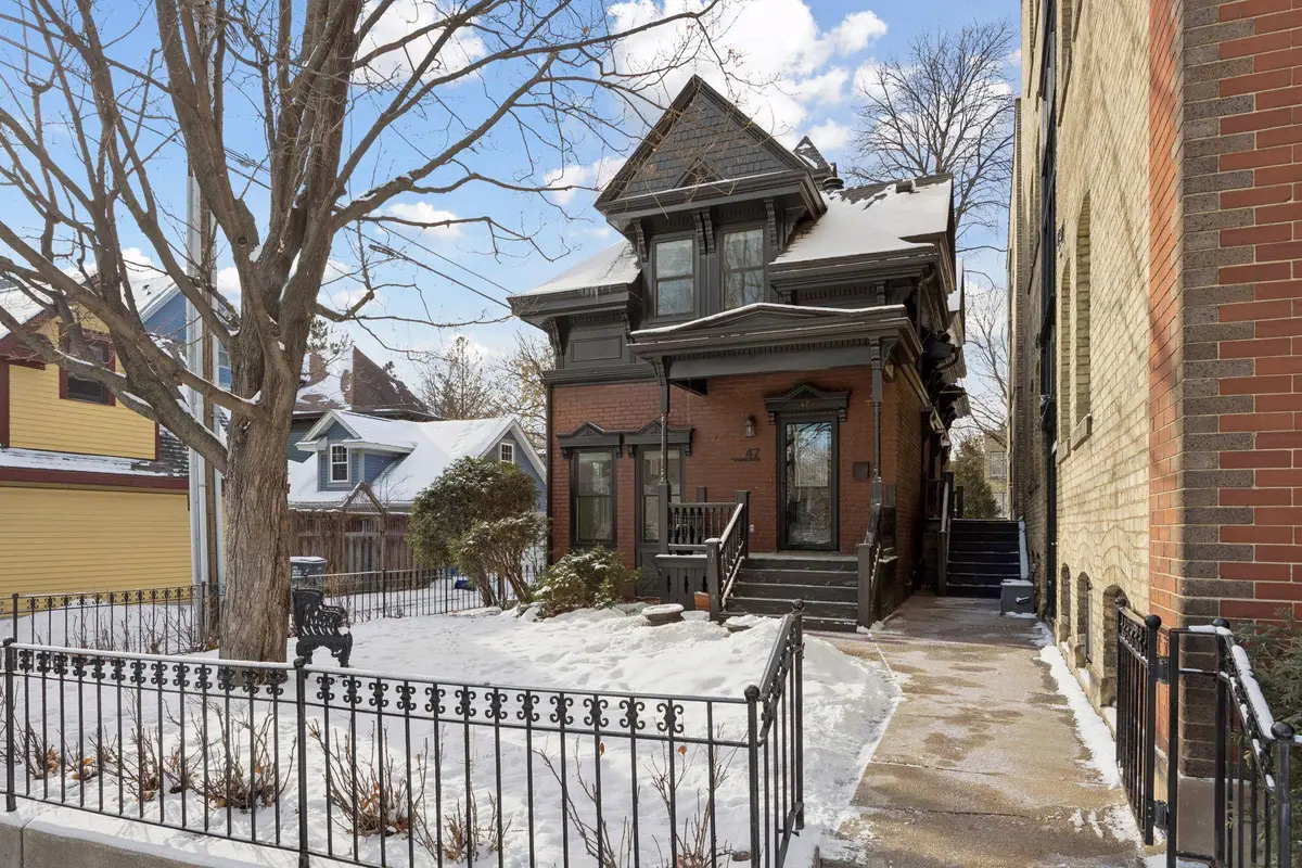 47 Saint Albans Street N, Saint Paul, MN 55104 - #1