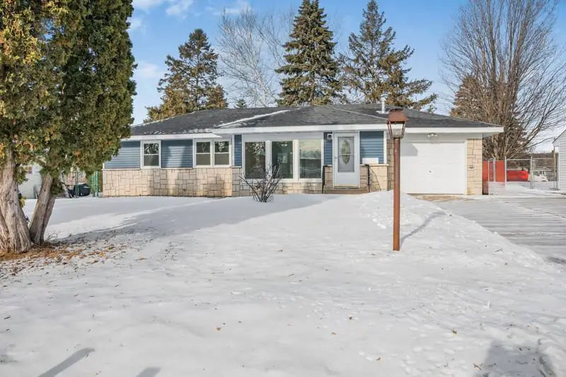 541 Manor Drive Ne, Spring Lake Park, MN 55432 - #2