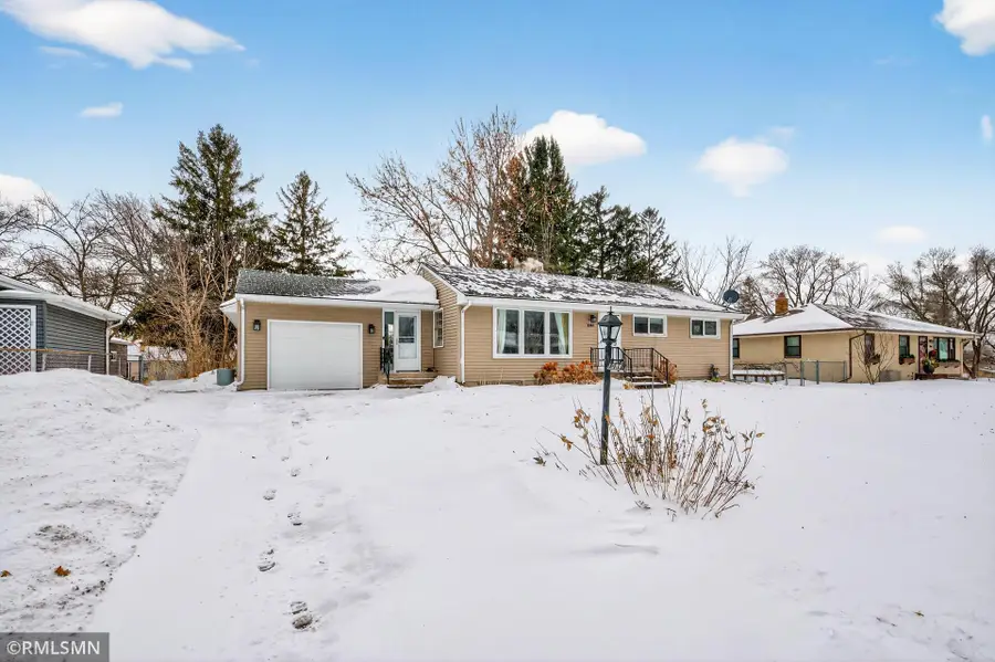 1084 Edgewater Avenue, Shoreview, MN 55126 - Image #3