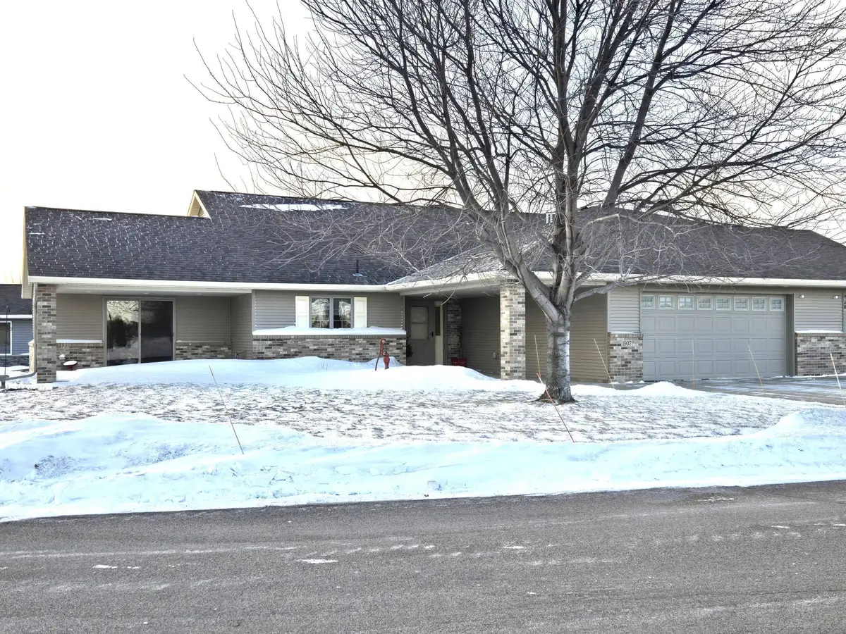 1907 Upper Trentwood Circle Ne, Willmar, MN 56201 - #1