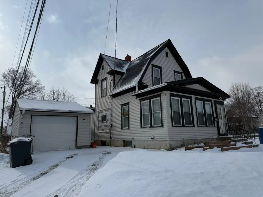 2213 Oak Park Avenue N, Minneapolis, MN 55411 - Image #2