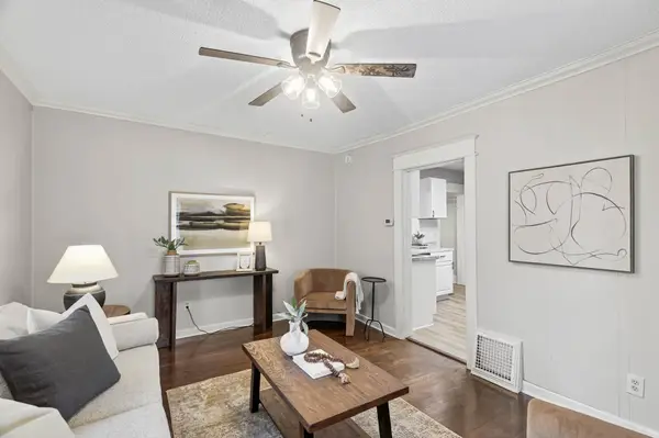 682 Fairview Avenue N, Saint Paul, MN 55104