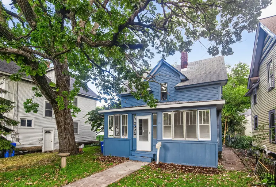 682 Fairview Avenue N, Saint Paul, MN 55104 - #3