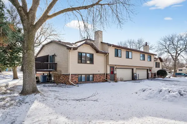 8562 S Maplebrook Circle, Brooklyn Park, MN 55445