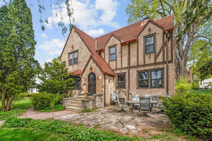 504 Mississippi River Boulevard S, Saint Paul, MN 55116 - #2