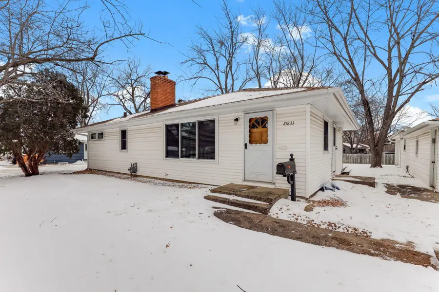 10833 Toledo Avenue S, Bloomington, MN 55437 - Image #2