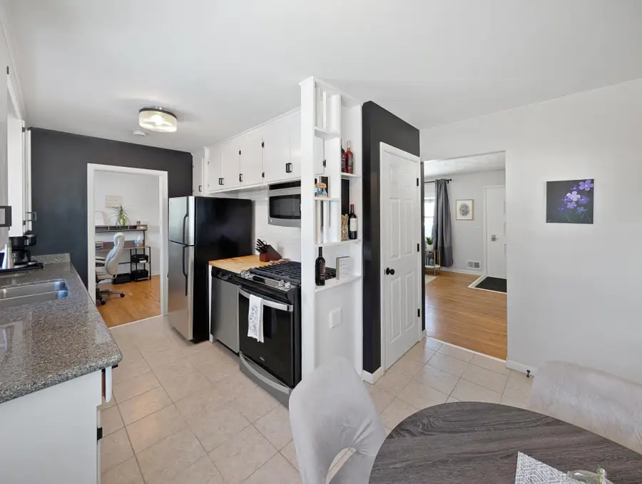 3611 Hampshire Avenue N, Crystal, MN 55427 - Image #3