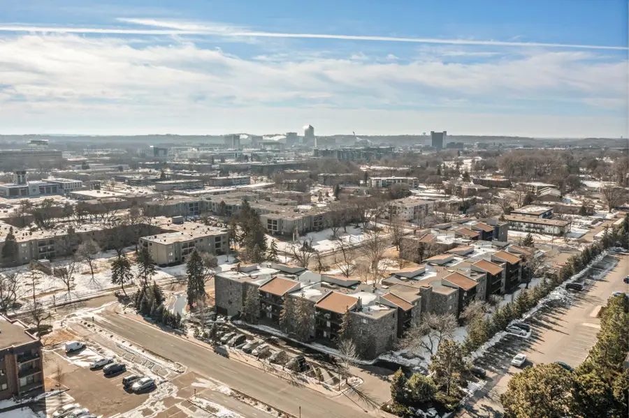 4120 Parklawn Avenue #120, Edina, MN 55435 - #2