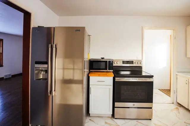 310 11th Avenue Ne, Jamestown, ND 58401 - #3