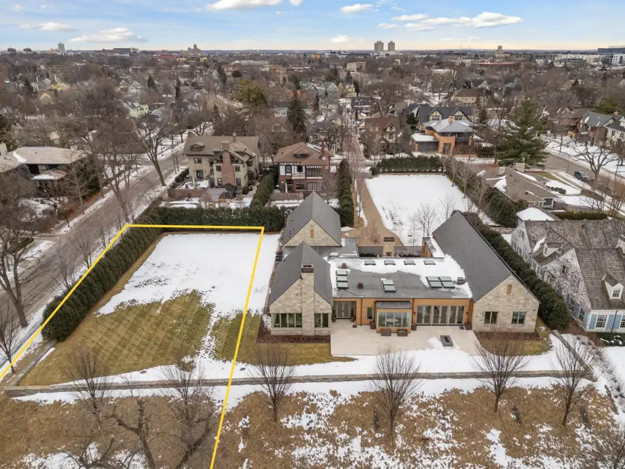 2501 E Lake Of The Isles Parkway, Minneapolis, MN 55405 - #2