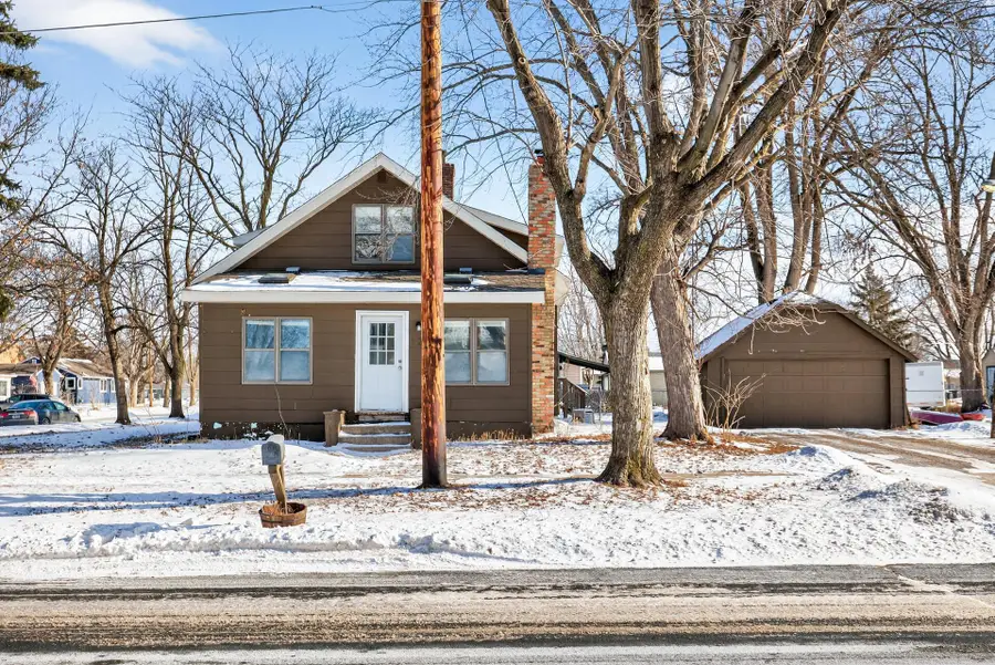 125 N Cedar Street, Belle Plaine, MN 56011 - #2