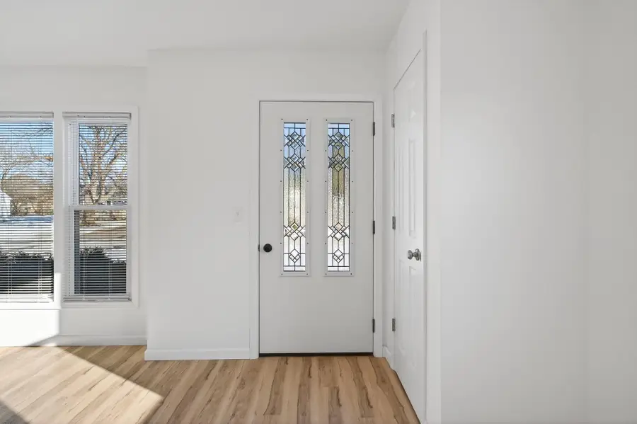 5607 Aldrich Avenue N, Brooklyn Center, MN 55430 - Image #2