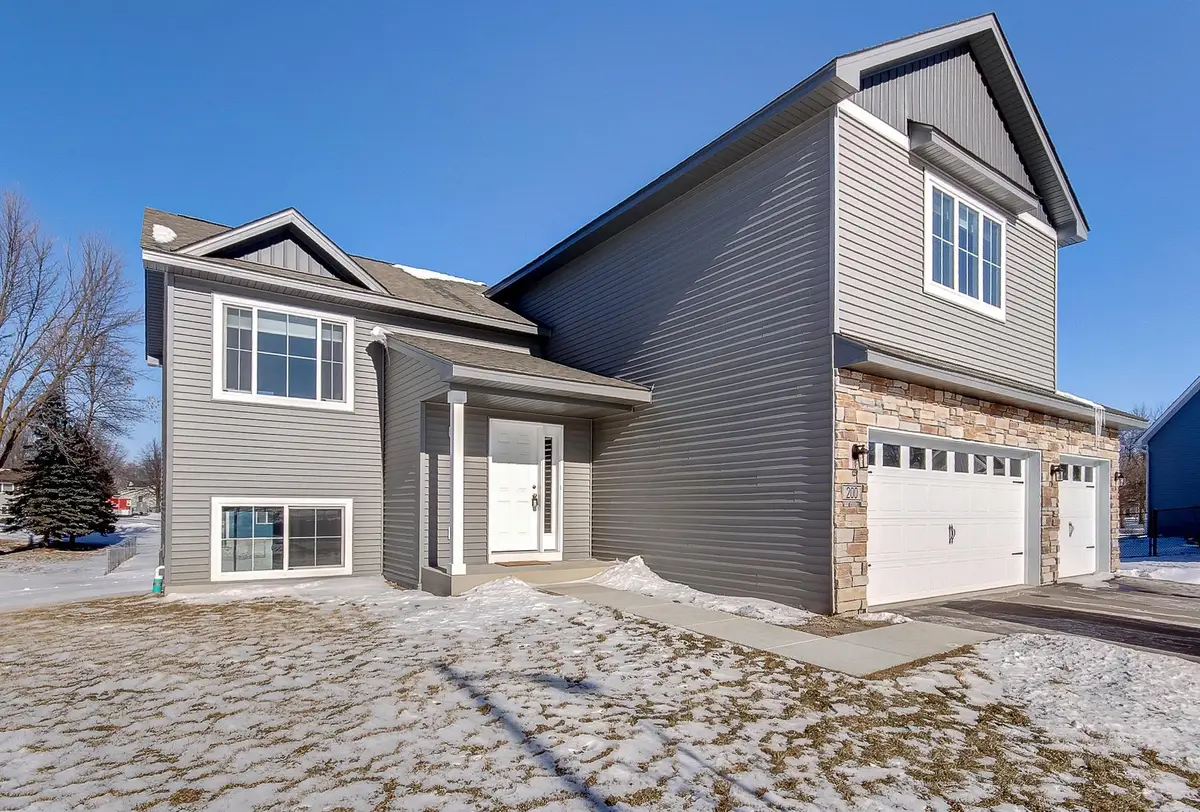 200 9th Ave Court Nw, Lonsdale, MN 55046 - Image #1