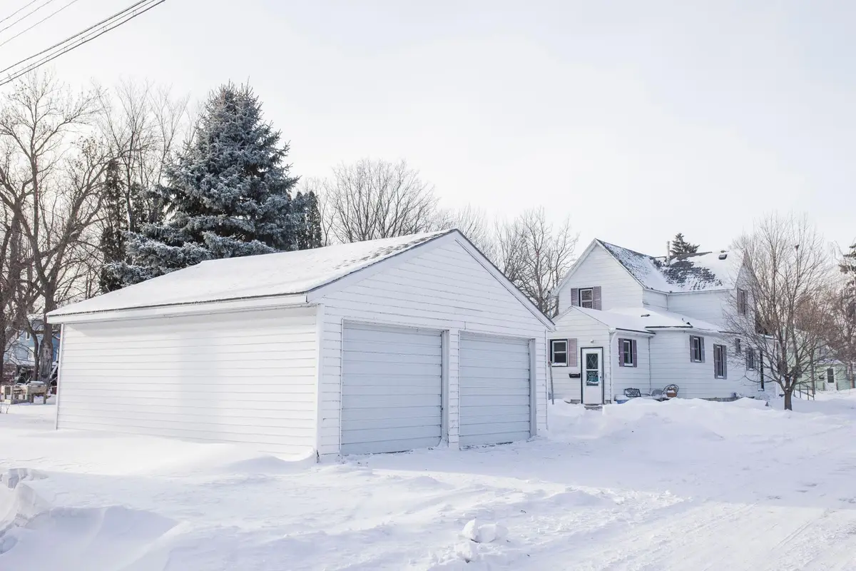 107 W 10th Street, Morris, MN 56267 - Image #1