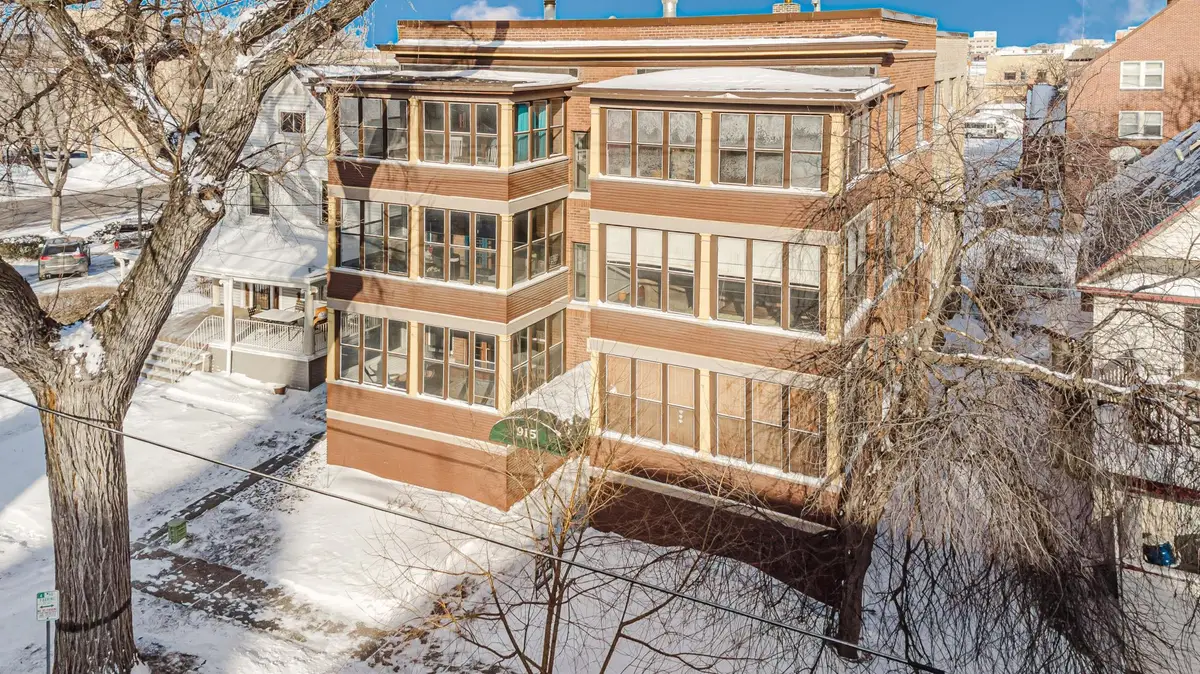 915 2nd Avenue S #2, Fargo, ND 58103 - #1