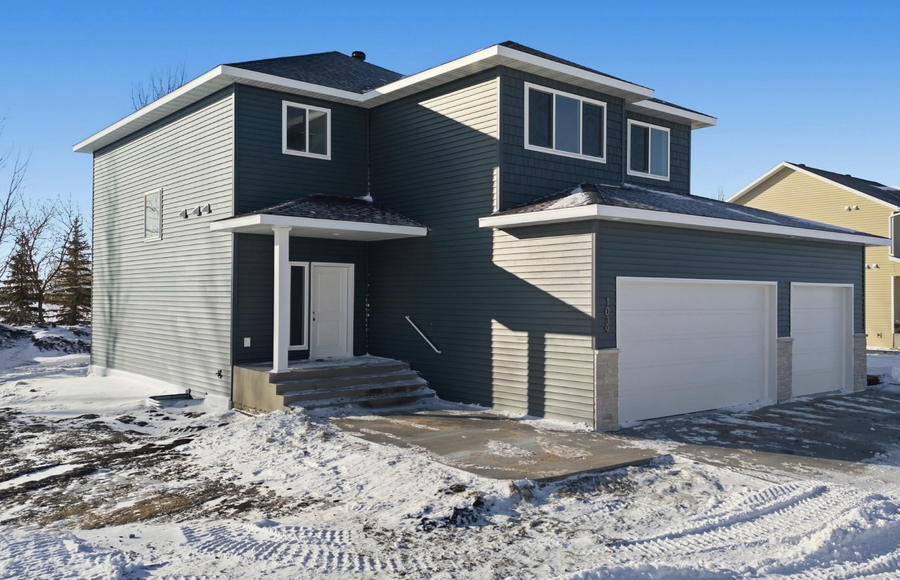 1039 61st Avenue W, West Fargo, ND 58078 - #2
