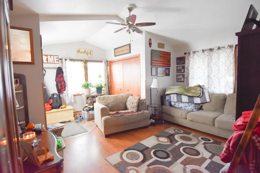 412 Kinney Avenue N, Thief River Falls, MN 56701 - #3