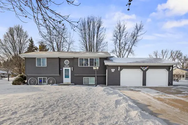 408 Ortloff Trail Nw, Watertown, MN 55388