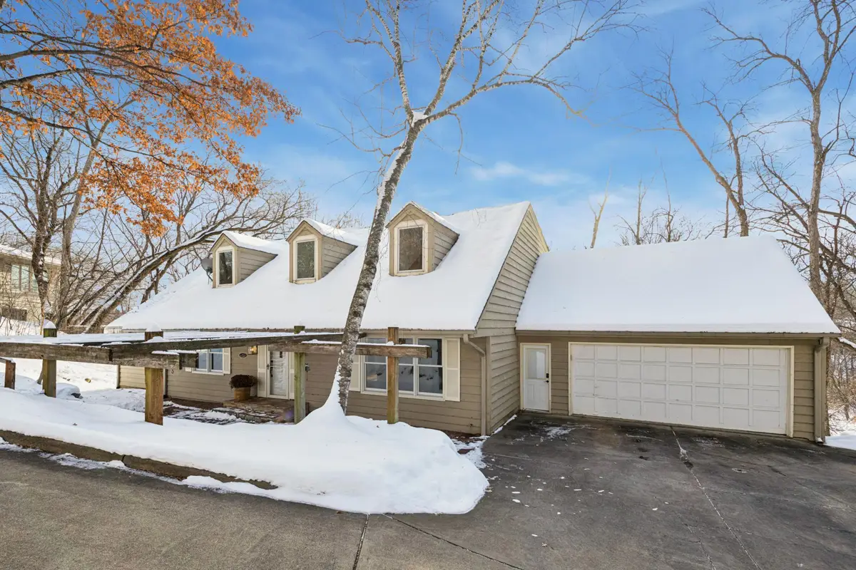 18213 Hermitage Way, Minnetonka, MN 55345 - Image #1